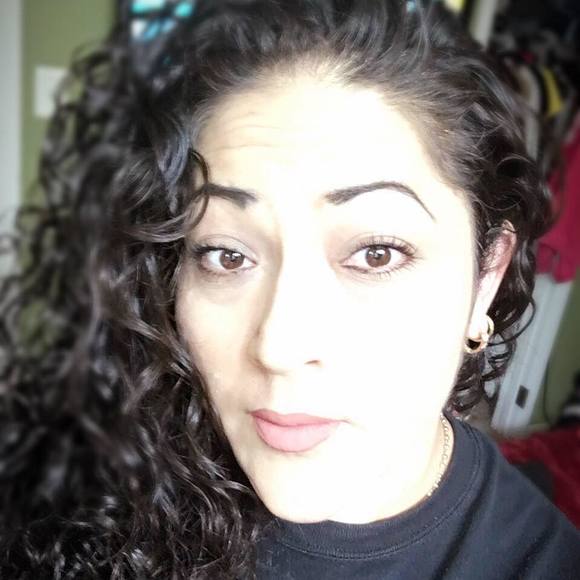 Meet your Posher, Elizabeth - Picture 1 of 1